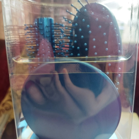 Hair Accessories Gift Set - Picture 2 of 5